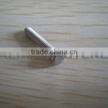 Slotted cheese head machine screw DIN84