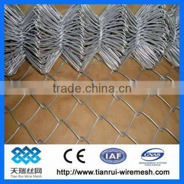 High Quality PVC Coated / Hot Dipped Galvanized Chain Link Fence