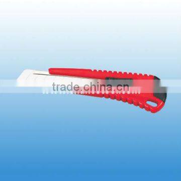 easy cut auto-retractable utility knife UK091