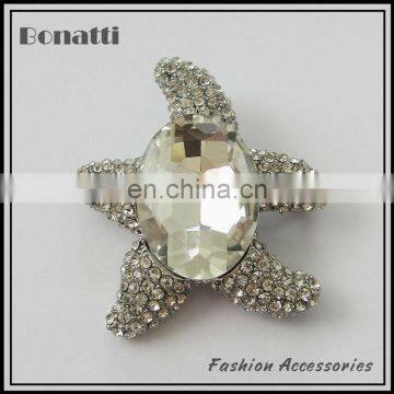 Wholesale fashion brooches with rhinestone