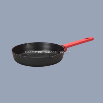 Non-stick Pressed Aluminium Frying Pan with Pouring Mouth