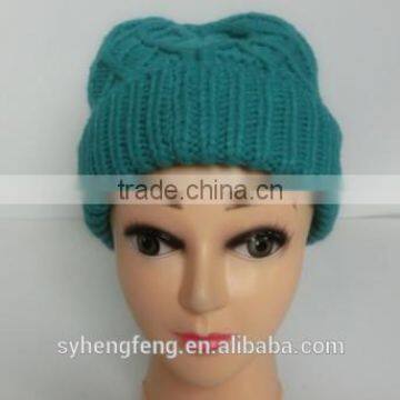 2016 new design cold proof dyed yarn knitting hat