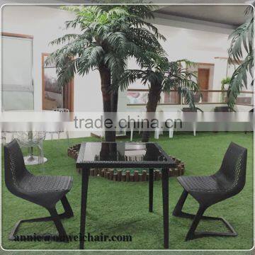 rattan plastic Glass top table