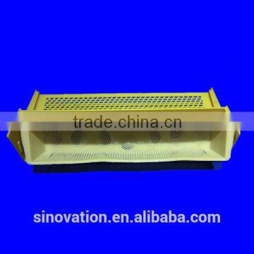 Yellow Color Plastic Pollen Collector for Beekeeping photo-3