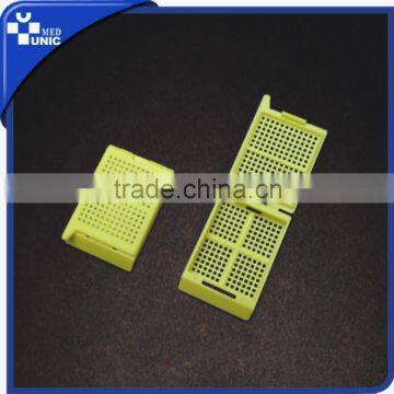 Plastic embedding cassette