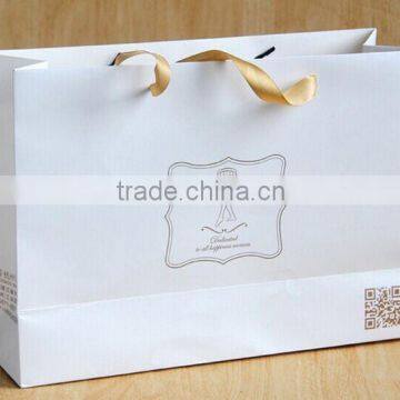 paper shopping bag for women with ribbons