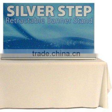 Retractable roll up Banner Stand