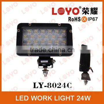 Factory Selling LY8024C IP68 9-32V 24w off road led work light