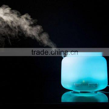 Color changing lamp battery operated aroma diffuser with auto power off