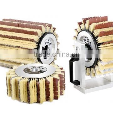 Brush sanding wheel