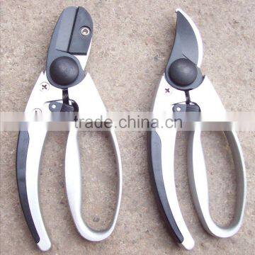 Hand pruner