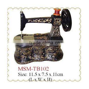 mini sewing machine