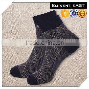 Low MOQ Wholesale OEM Custom Man Socks Business Cotton Socks Diamond Pattern photo-3