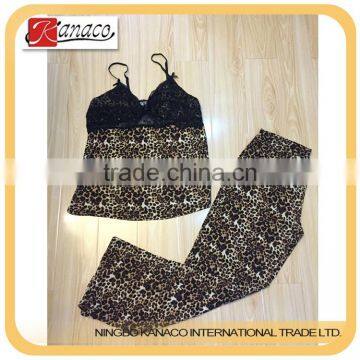 Sexy Hot Leopard Printing Lady Underwear Set in Excenlent Quality