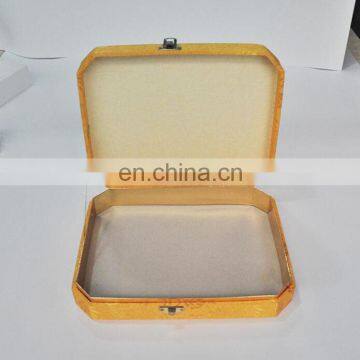 Custom Attractive Design Luxury Gold Printing Matle Buckle Hardcover Paper Box for Luxury Gift Packaging photo-3