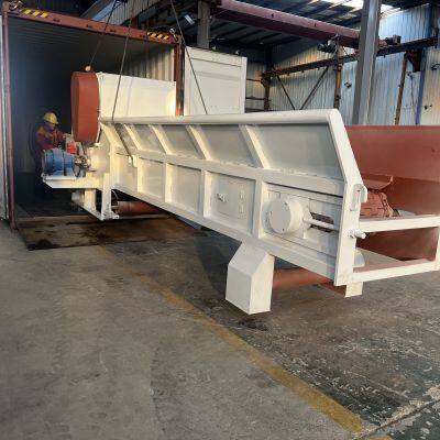 JW New 380V Remote Control Wood Crusher Machine Used for Farm Wood Production with Gear Engine Bearing Sawdust & Wood Chips