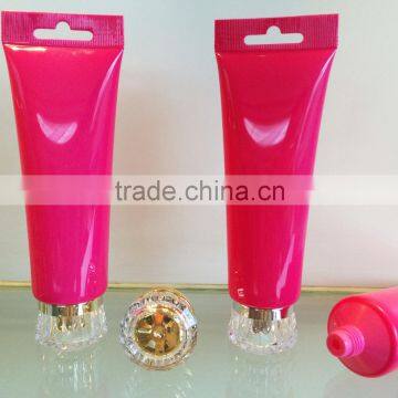 Special sealing way for cosmetic plastic tube