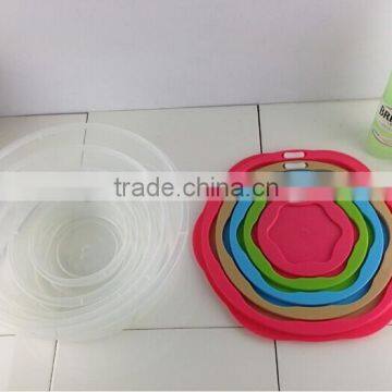 Round stacking plastic food lock storage container set with multi colorful lids