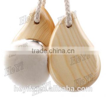 Flat Head Comma Shape Wood Handle Face Cleaning Brush With Cotton Rope