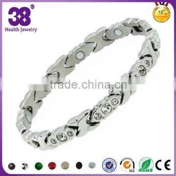 Romantic Magnet Stone Bracelets with Zircon for Women and Ladies