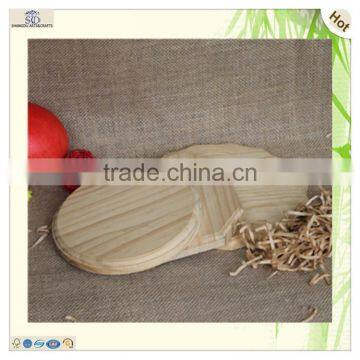 Useful Unfinished Carved Wooden Breakfast Pizza Tray photo-4