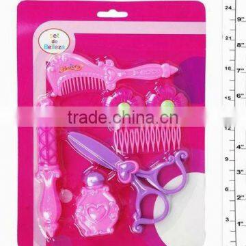 Toy set-comb