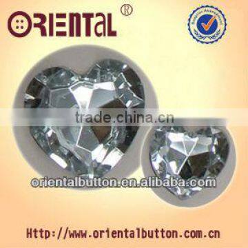 Heart-shaped Clear Acrylic Stone