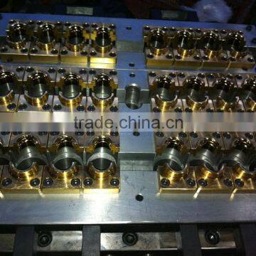 Plastic Products Injection Stretch Blow Molding Machine photo-4