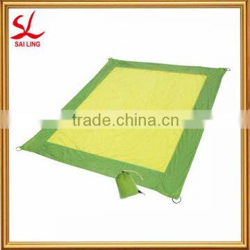 100% Parachute Nylon Beach / Picnic Blanket Lightweight Quick-drying Sand Free With Anchor Pockets