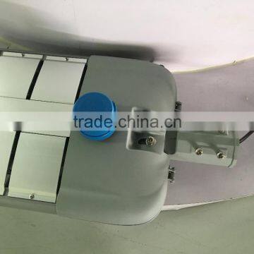 Hot Selling UL CUL DLC List 180w Black or Silver Cover IP65 Led Street Light for Roadway Lighting photo-2