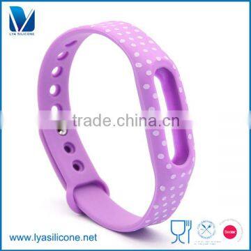 2016 professional custom shape silicone bracelets