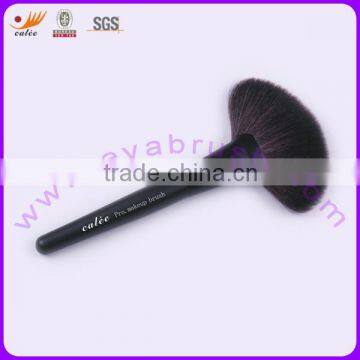 Goody Large Fan Brush for Cosmetic