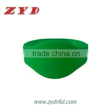 UHF RFID Cheap Plain Silicone Wristband photo-6