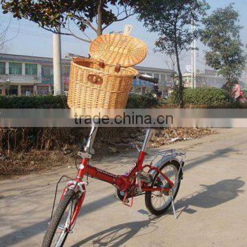 Natural Colored Buddy Front Wicker Basket With Swing Handle
