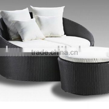 Fashion Rattan Bed With Cushion