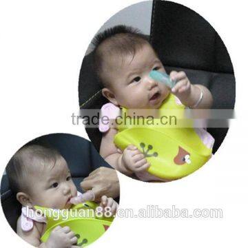 2015 hotest selling item silicone baby bibs in various design