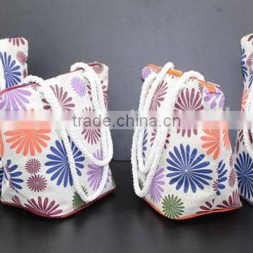 Flora Print Jute Beach Bag With Twisted Rope Handle & With Top Zip Closure photo-2