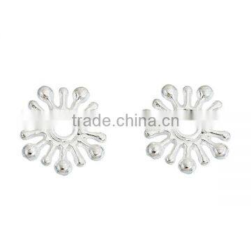 Wholesale Silver Plated Zinc Based Alloy Christmas Snowflake Metal Spacer Beads photo-3