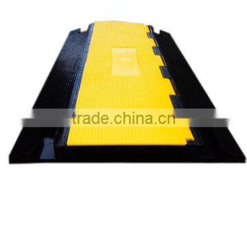 2014 New Product-Cable Protection Cover Rubber Speed Hump RSH960P-5A