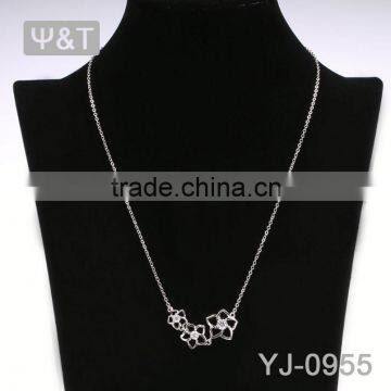 Sports Fans Wedding Gift Diamond Pendant Necklace for Photo Prop