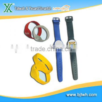 flexible,conveniently carry silicone wristbands