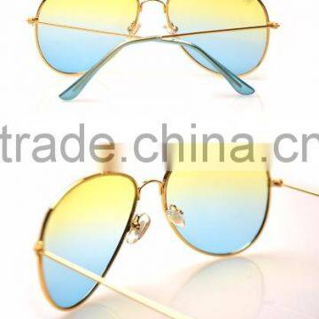China Factory Direct Wholesale Polarized Classic Gradient Sunglasses photo-2