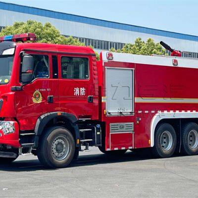 Export 6 Square Water Tank Fire Truck Dongfeng Export Water Tank Fire Truck Fully Functional Support Customization photo-5