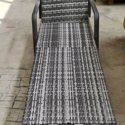 Modern Rattan Sun Lounger Swimming Poolside PE Rattan Lounger Chair With Waterproof Cushion photo-4