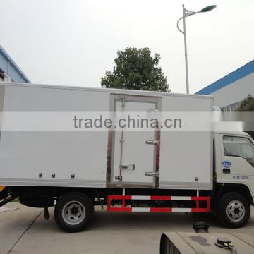 New coming 4x2 FOTON fresh meat refrigerated truck