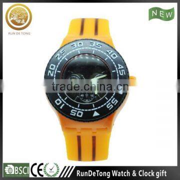 Black figure bezel orange color silicone rubber wristband watch