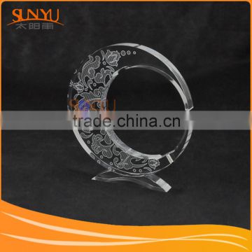 China Factory Supplier Engraved Acrylic Moon Shaped Craft