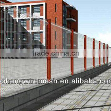 GALVANIZED BACKYARD METAL FENCE