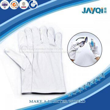 White Microfiber Jewelry Polishing Glove