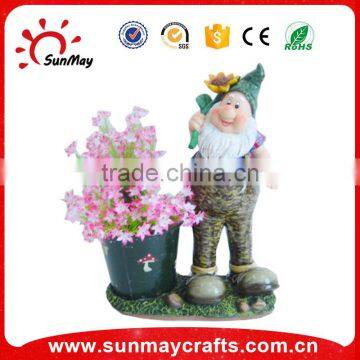 Resin flower pot with gnomes figurine